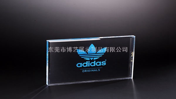 亞克力展示架為什么會(huì)比其它材質(zhì)的展示架要貴？_博藝展示